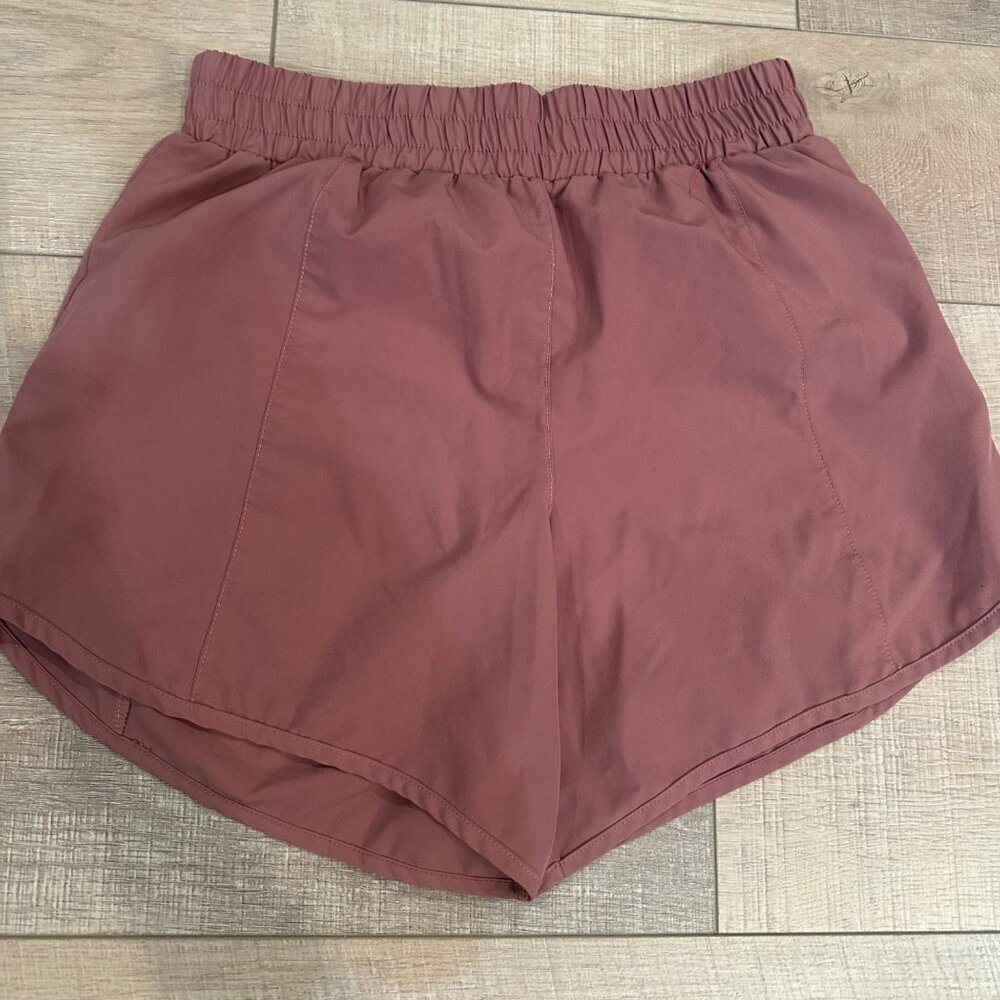 CELERSPORT WOMENS PINK SIZE 6 ATHLETIC SHORTS